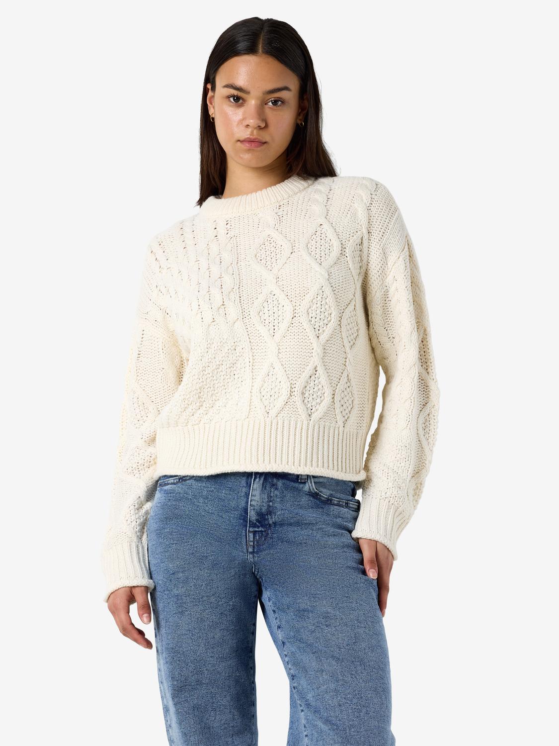 model_shot-front